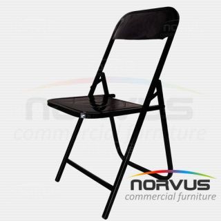 Silla plegable de lámina en esmalte negro