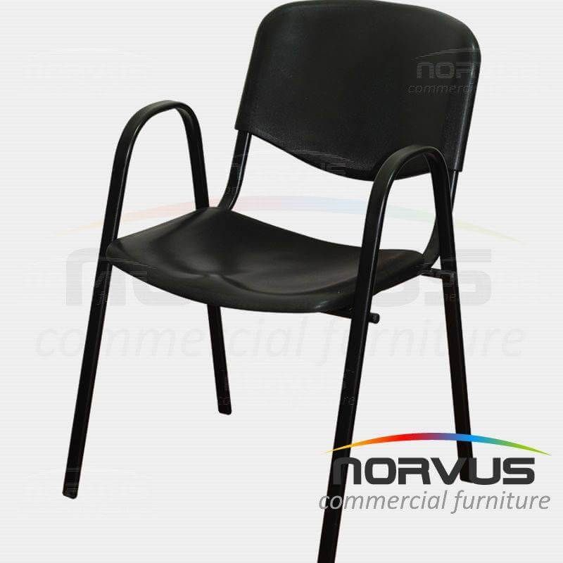 Silla de visita ISO con brazos de plastico negro